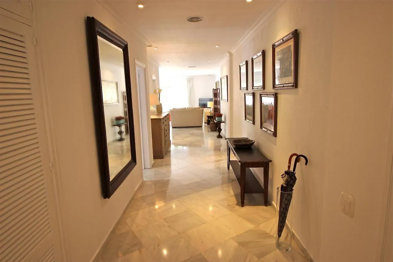 Deluxe Apartment On The Beach Marbella
