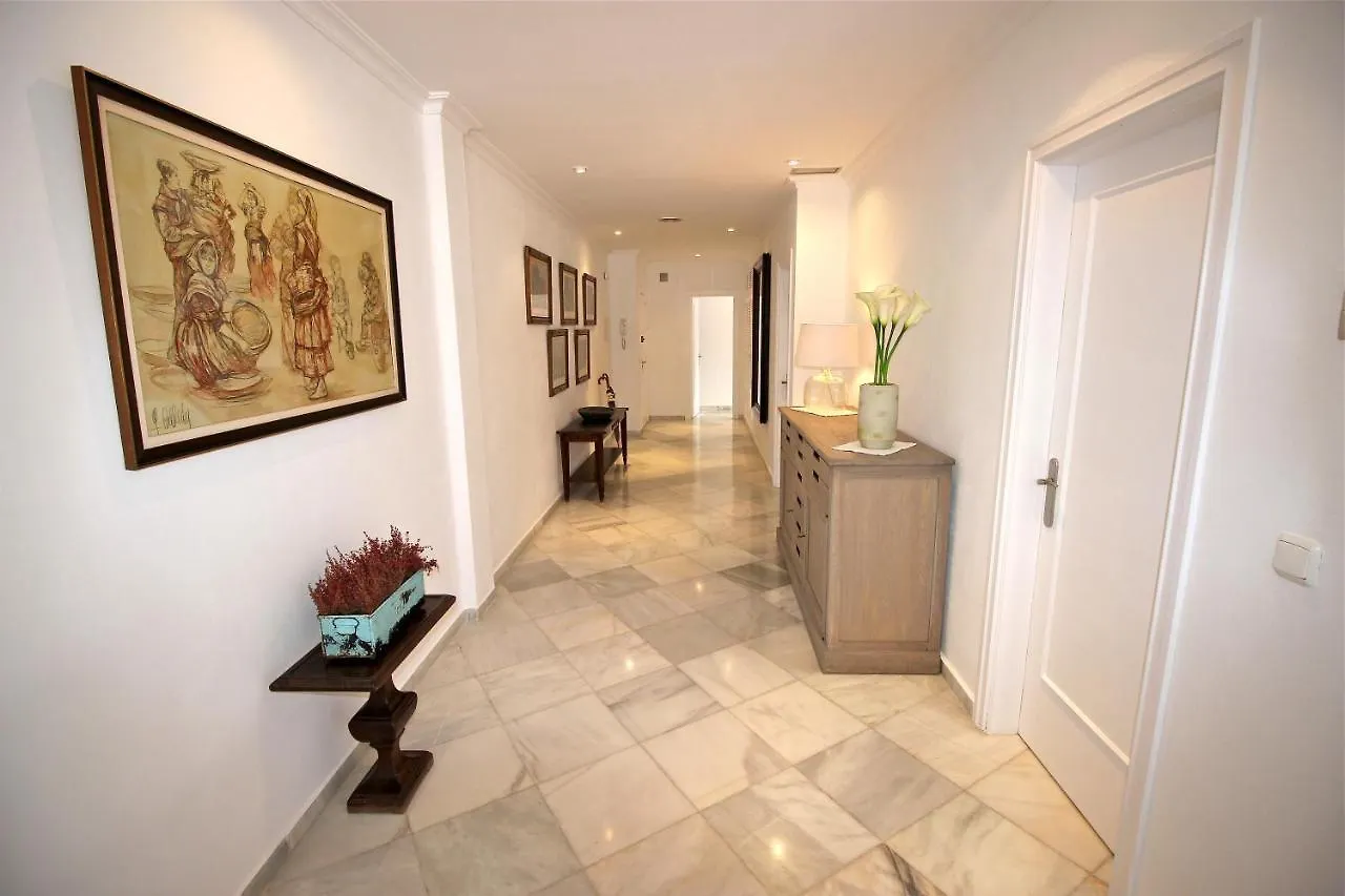 Deluxe Apartment On The Beach Marbella