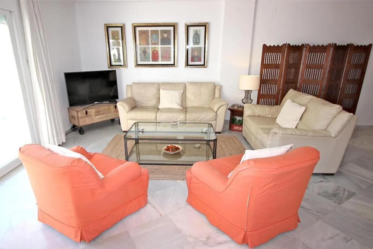 Deluxe Apartment On The Beach Marbella